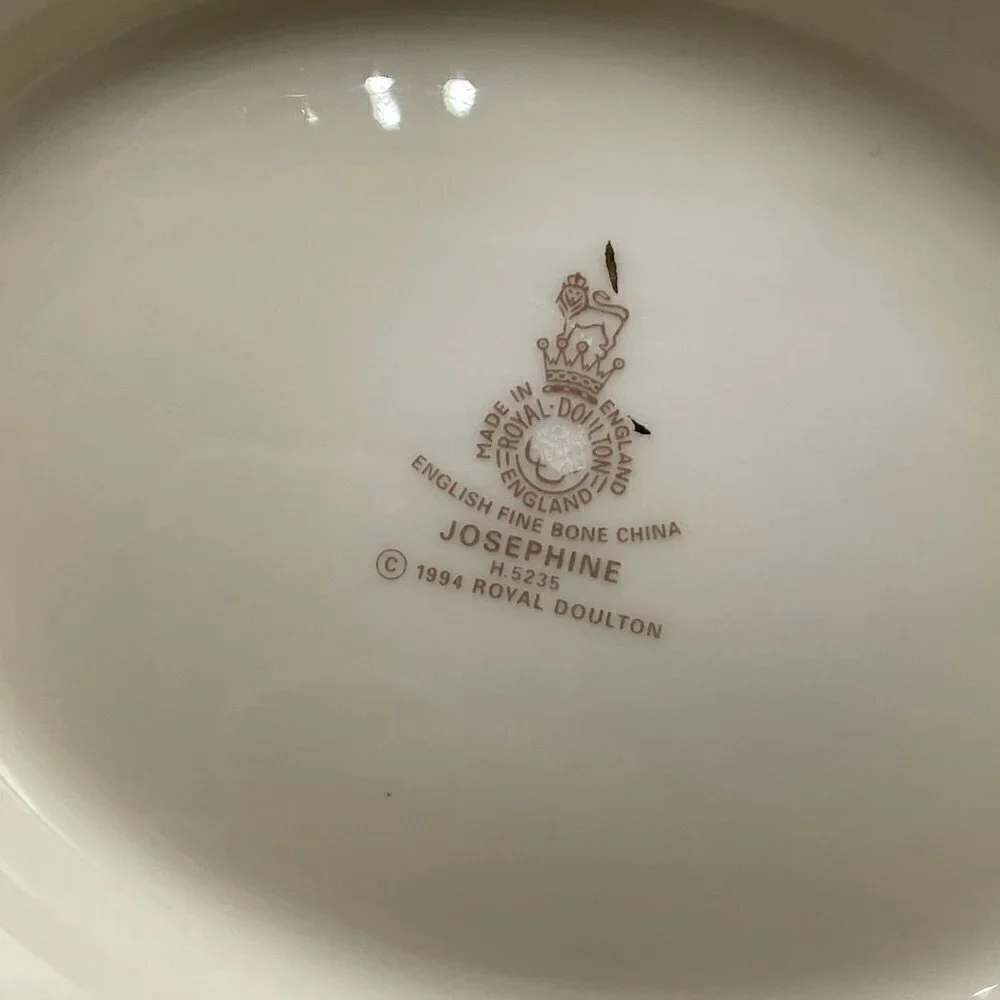 Royal Doulton Josephine H5235 Vintage English Fine Bone China Cream Floral 5 Cup